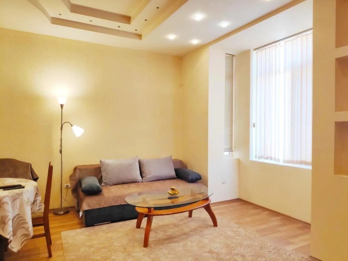 Eтаж От Къща С Двор В Супер Центъра Apartment Burgas 0*,