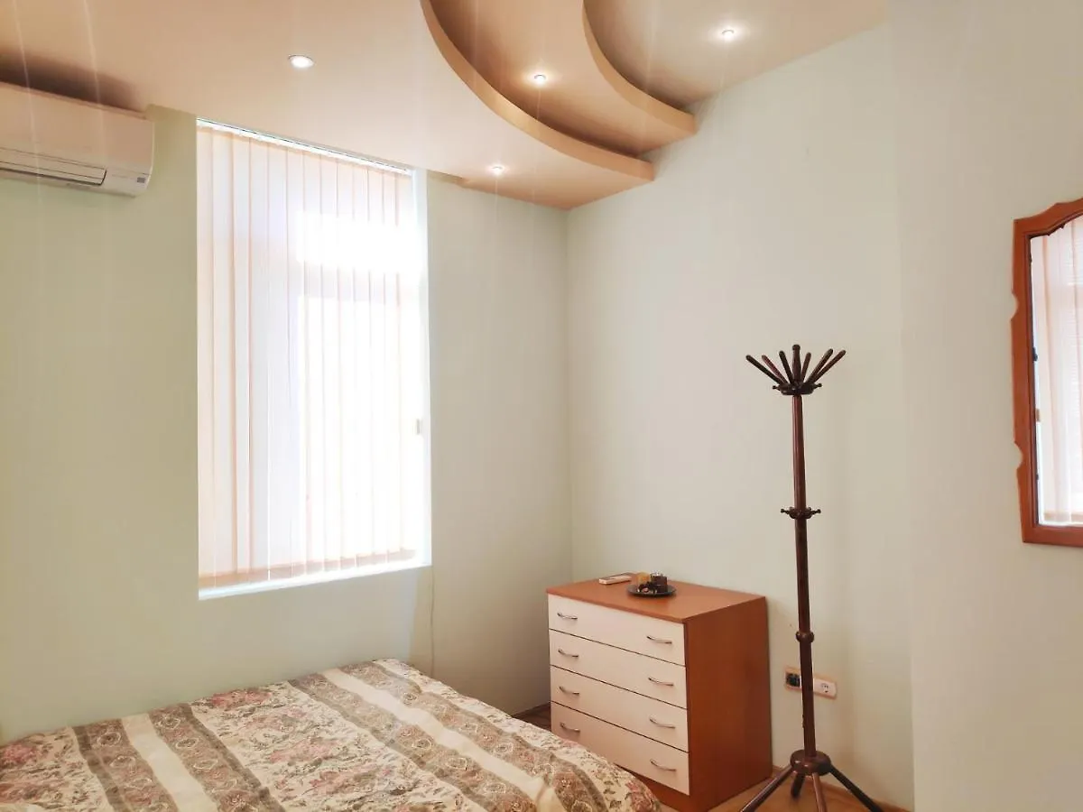Eтаж От Къща С Двор В Супер Центъра Apartment Burgas Bulgaria